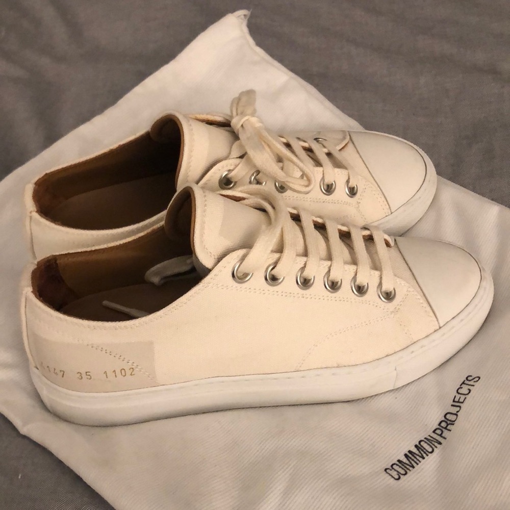 Woman by Common Projects Achilles canvas sneaker size 35